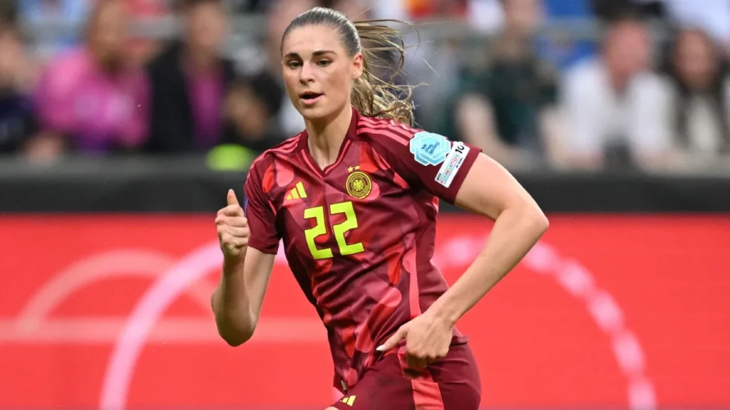 Jule Brand Freundin
